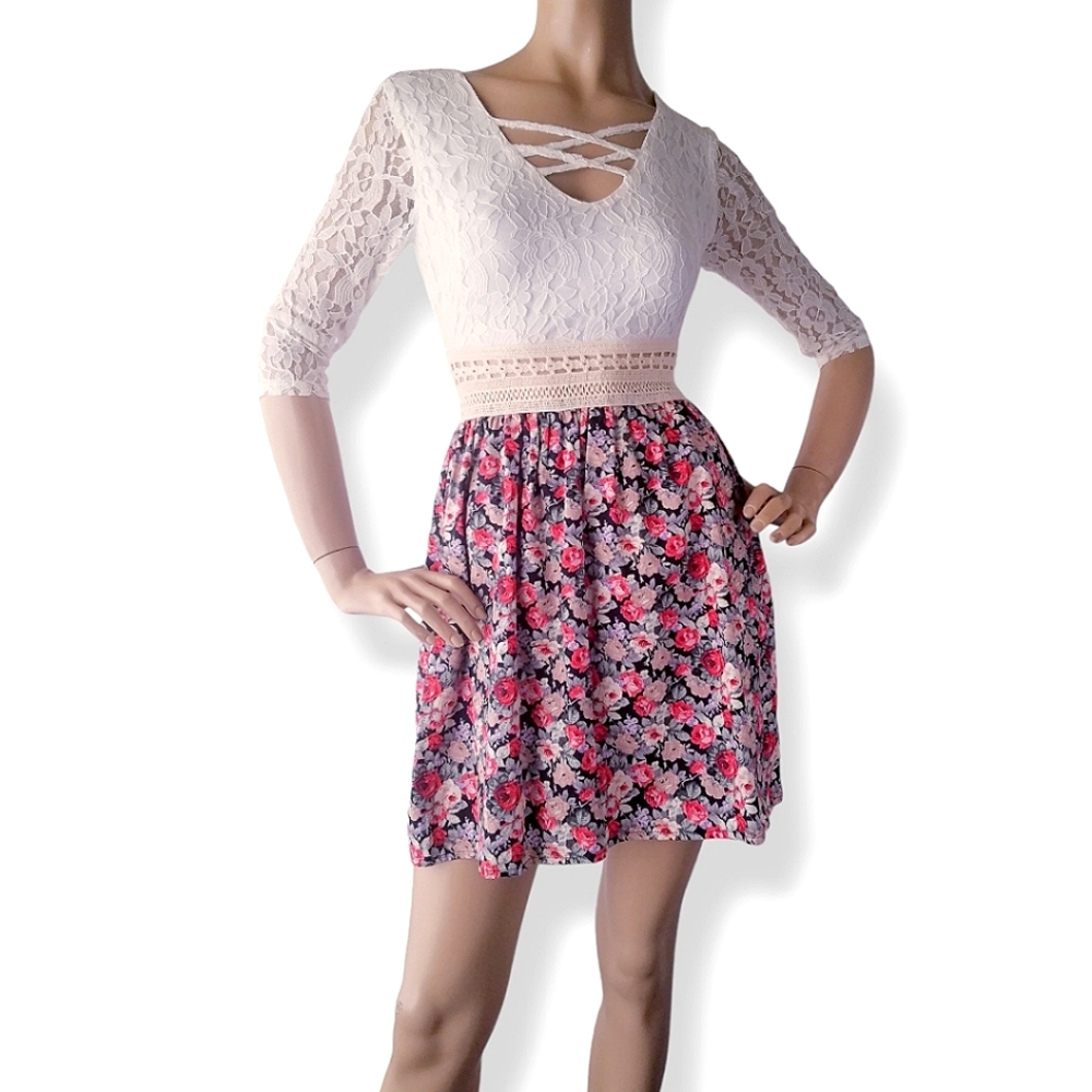 HYFVE Fit and Flare Criss Cross Lace Paneled Sundress with Pleated Floral Skirt